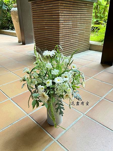 【俾德麥亞多層次花型】 – 無海綿投入式花藝