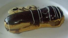 Eclair(dessert).jpg