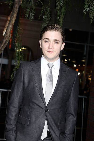 32_KyleGallner_SS_MG_5107.jpg