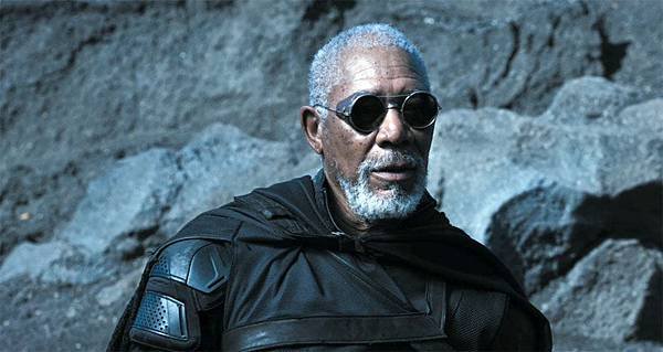 morgan-freeman-in-oblivion-2013-movie-image-2.jpg