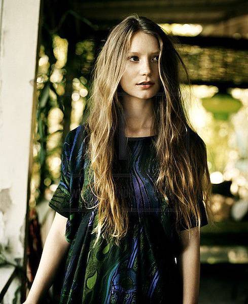600full-mia-wasikowska.jpg