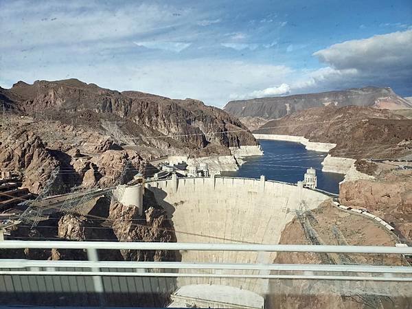 Hoover Dam.jpg