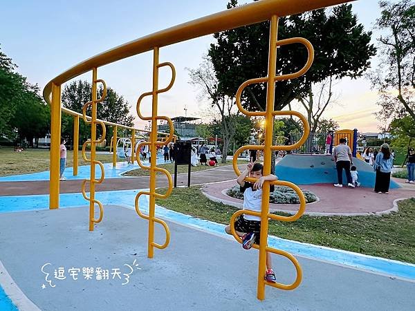 【彰化】田尾親子公園|田尾怡心園|有萌萌的兔子造景|假日玩公