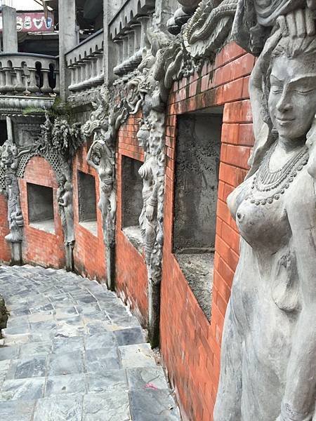 Gupteswor cave statues 1