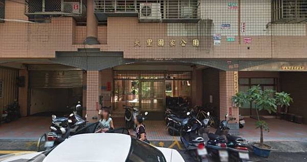 法拍大里區大里國家公園電梯二房益民路一段62巷36弄18之4號永春法拍代標8123法拍網宜朋資產管理顧問有限公司1.jpg