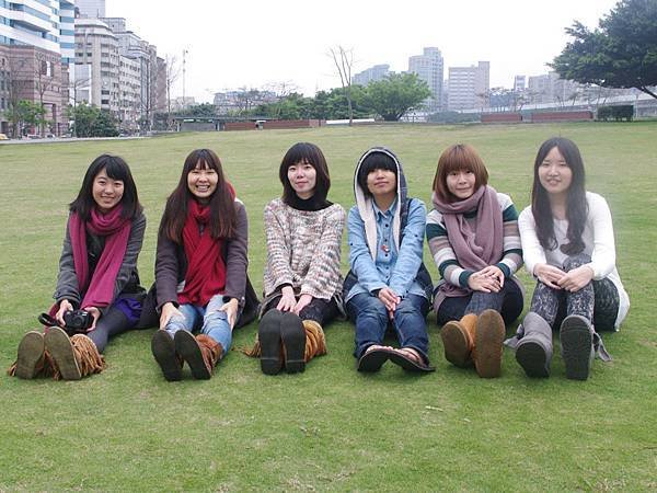photo1