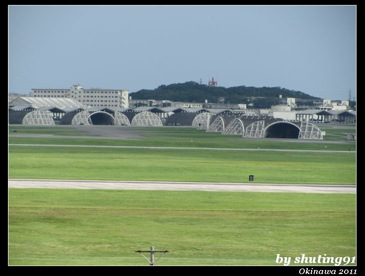 110724 1Y11M h 美軍嘉手納休息站 (5).jpg
