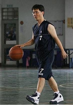 顏世宏