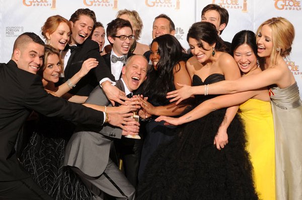 104638-glee_golden_globes_617.jpg