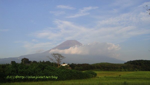 美麗的富士山爺爺