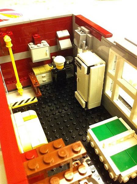 lego fire station2.bmp