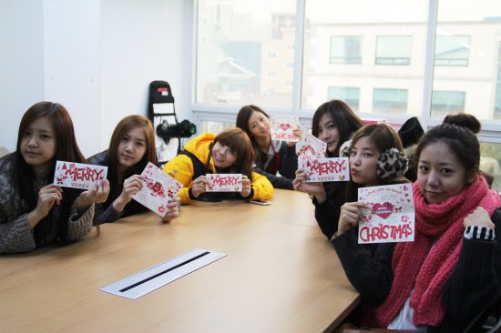 20111221_apink_cards_2.jpg