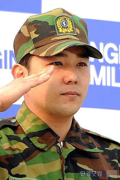 20120416_kangin_military9