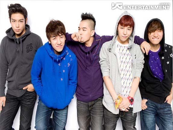 BigBang-x-UNIQL-3