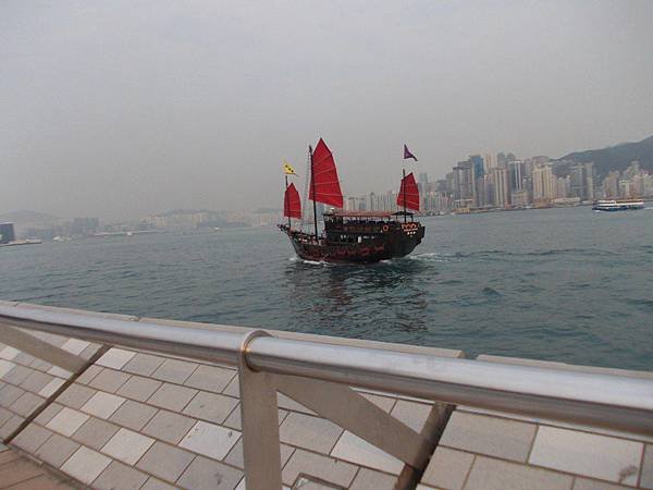 DSCN0257-維多利亞港出現海盜船 [1280x768]