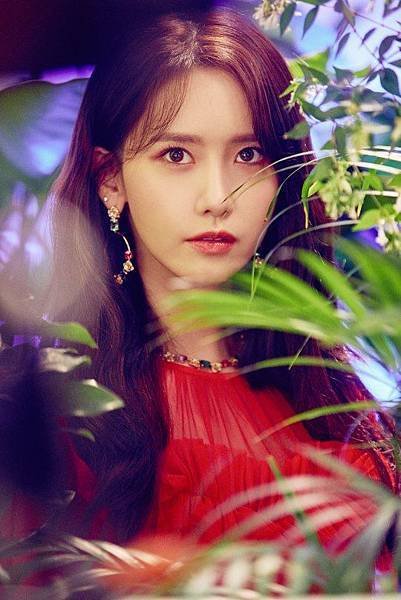 20180830-girls-generation-oh-gg-new-single-lil-touch-individual-conceptphoto05.jpg