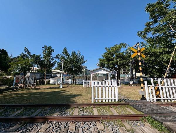 牛稠子車站公園-16.jpg