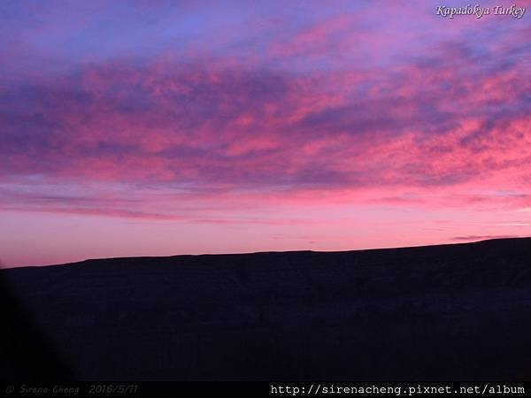 土耳其卡帕多琪亞 Turkey Cappadocia/Kapadokya 熱氣球上的清晨