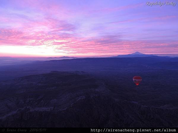 土耳其卡帕多琪亞 Turkey Cappadocia/Kapadokya 熱氣球上的清晨