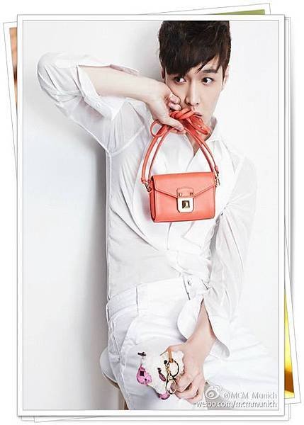 EXO CF3 Lay