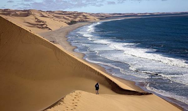 sandwich_harbour_4x4_-_dunes.jpg