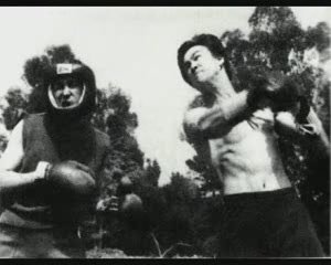 BRUCE LEE 李小龍 GUNG FU JKD[(004966)15-04-52].JPG