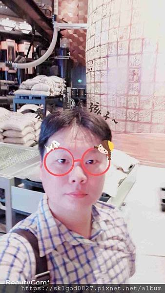 UKYJ6117_compressed.jpg