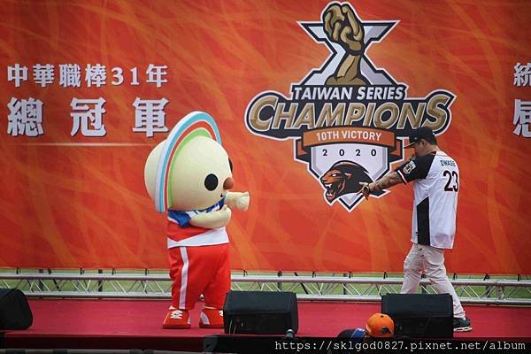 IMG_3441_compressed.jpg