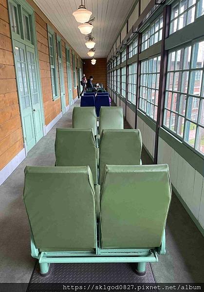 IMG_E0896_compressed.jpg