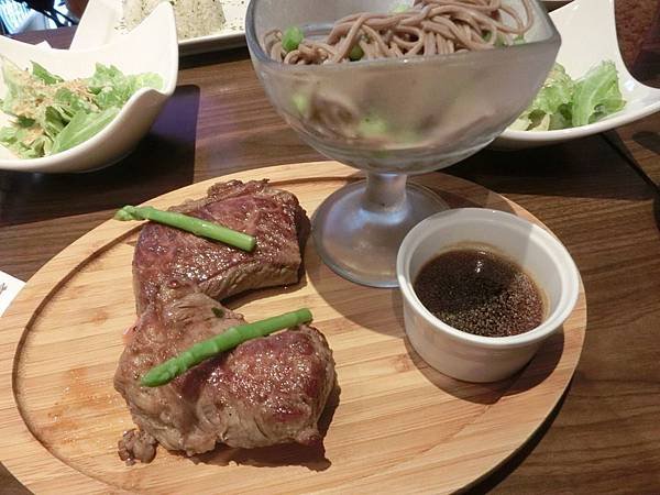 CIMG4807 [桌面的解析度].JPG