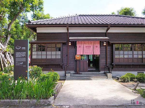 【桃園自在遊】大溪蘆竹一日輕旅行景點懶人包：超推薦！進擊吧相撲力士，大溪老街散步大啖百年大房豆干；源鮮農場逛智慧活蔬菜，山鼻作客貓頭鷹之家與鳳凰傢-1100686.jpg