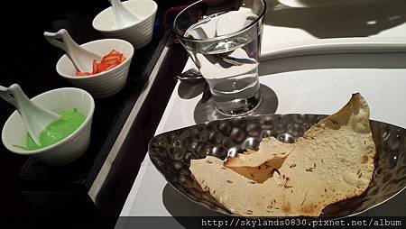 佐料與招待脆餅.jpg