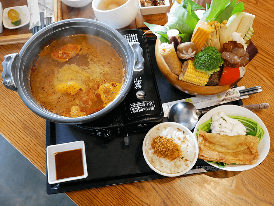 台中南屯區熱浪島南洋蔬食茶堂首創南洋蔬食料理創意蔬食餐廳葷食者肉食主義者也讚不絕口的異國蔬食料理台中素食餐廳 (13).png