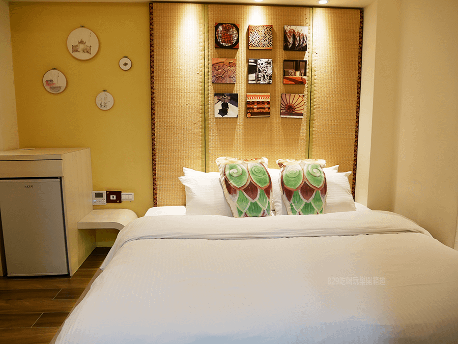 【台中住宿】我們有故事旅店｜平價住宿下樓就是逢甲夜市｜交通方便｜提供找餐店brunch早餐｜ (3).png