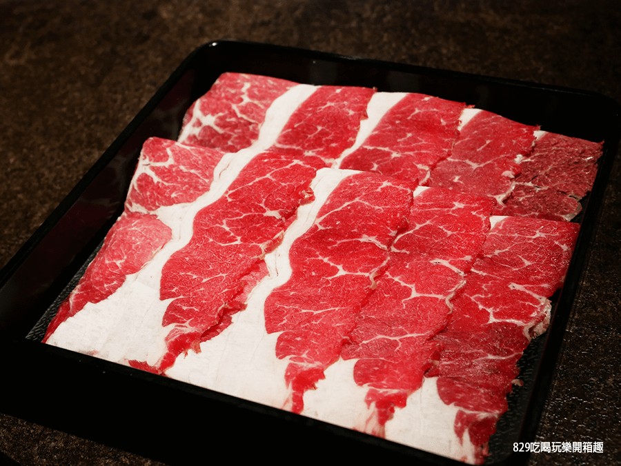 【台中西屯麻辣鍋吃到飽】撈鍋界麻辣鴛鴦鍋｜平日只要499元起｜70種的食材與哈根達斯任你吃到飽｜肉品、海鮮、飲料、蔬菜無限量提供中科商圈東海大學 (6).png