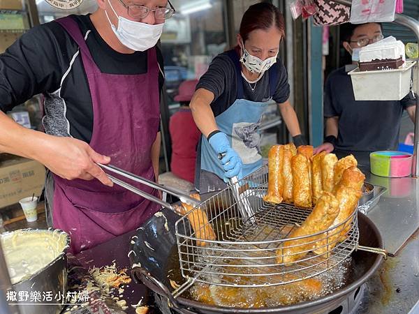 宜蘭美食》三星阿琴春捲｜超邪惡一吃就上癮，外酥內鮮甜，銅板價