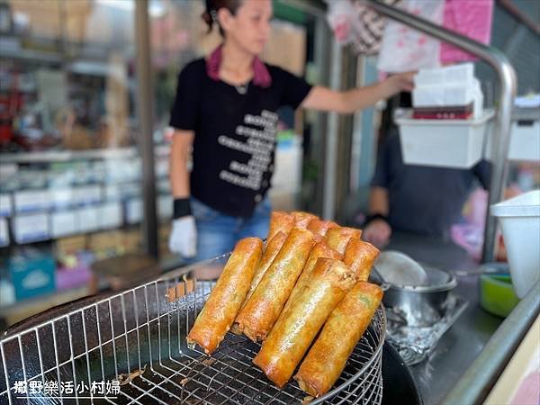 宜蘭美食》三星阿琴春捲｜超邪惡一吃就上癮，外酥內鮮甜，銅板價