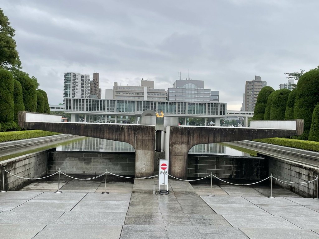 夢旅人シリーズ-広島平和記念公園、原爆ドーム