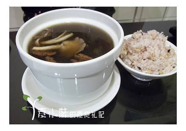 巴戟杜仲燉素排骨 糖潮素食館  台中素食蔬食餐廳食記.jpg