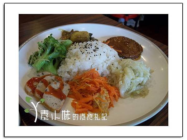 素排飯 龍華御香園 台中素食蔬食食記.jpg