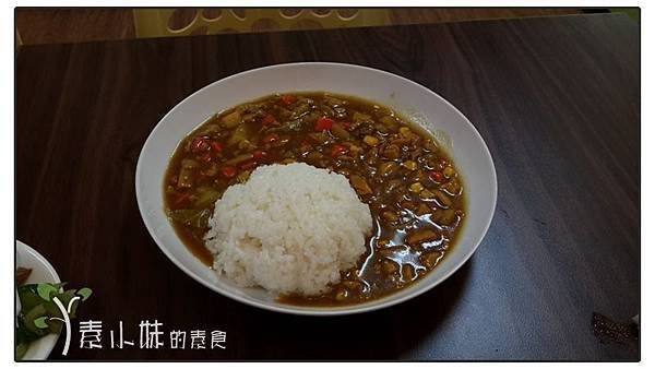 咖哩燴飯 來來素食 台中市西區素食蔬食食記.jpg