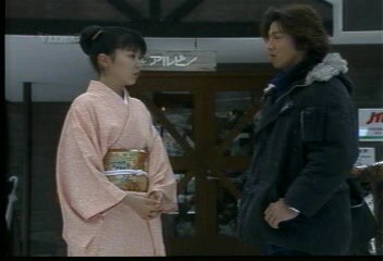 120.戀愛世代劇中畫面,兩人在ALPINO外.BMP