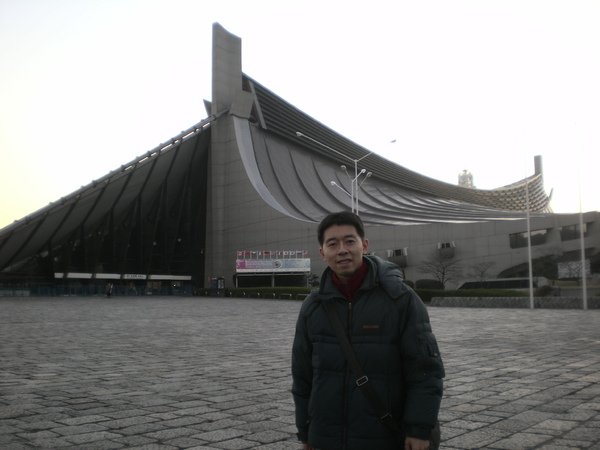 023.代代木體育館前留影.jpg