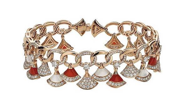 Bulgari-Divas’-Dream-Jewelry-Collection-red-brazalet