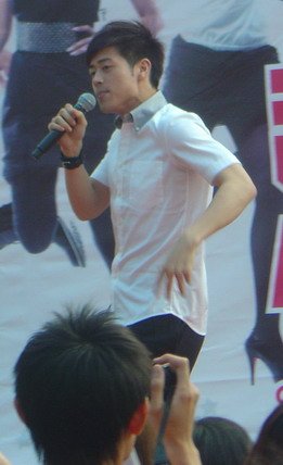 榮忠豪.jpg