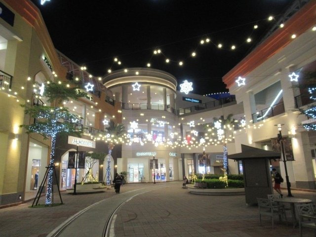 IMG_8784.JPG - 2022高雄夢時代和SKM Park Outlets 高雄草衙之聖誕裝飾行