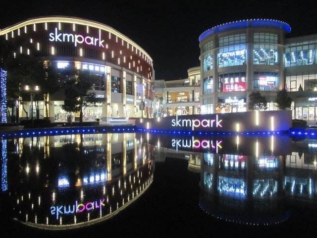 IMG_8801.JPG - 2022高雄夢時代和SKM Park Outlets 高雄草衙之聖誕裝飾行