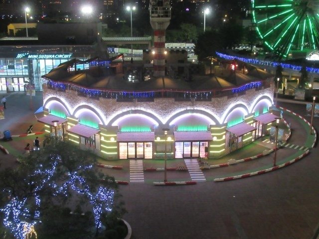 IMG_8814.JPG - 2022高雄夢時代和SKM Park Outlets 高雄草衙之聖誕裝飾行