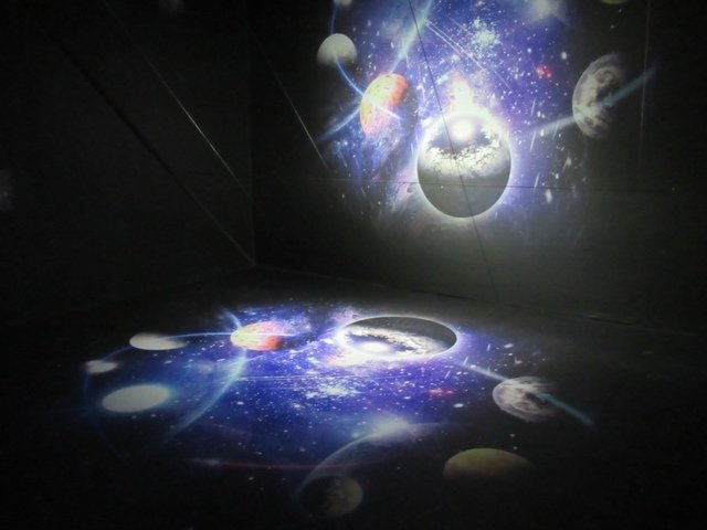 IMG_9595.JPG - 高雄科工館之色廊展行