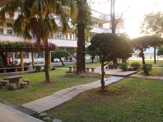 DSC04310.JPG - 2016仁武高中回母校找導師之行